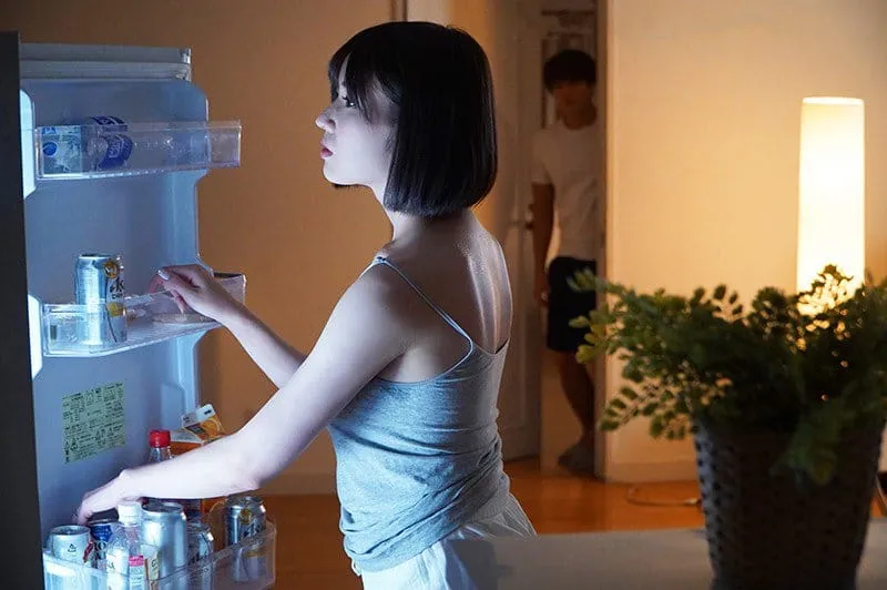 Chị vợ yêu cãi nhau với ông xã đến nhà bồ ở rồi phang luôn chồng yêu em gái