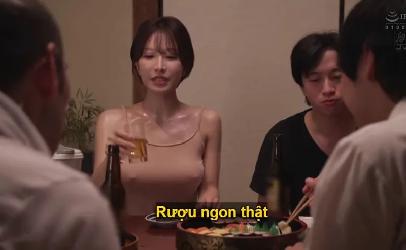 Cô vợ gạ làm tình cả gia đình người chồng vì chồng yêu dẫn về quê rồi bỏ bê nứng lồn sml